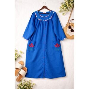 Vtg Smart Time Blue House Dress‎ Embroidered Floral Made in USA O/S